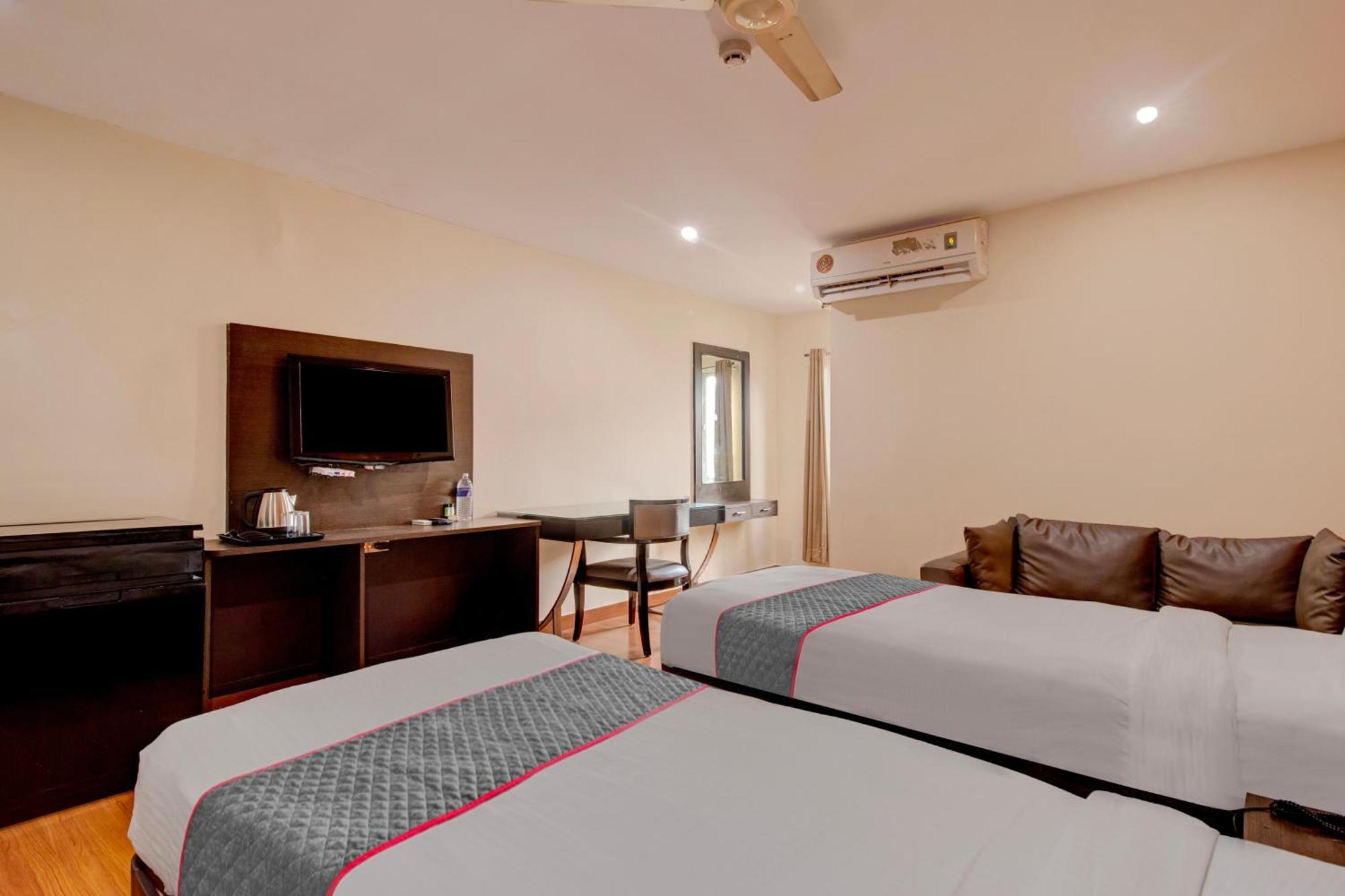 Udayee International Hotel Tirupati Eksteriør bilde
