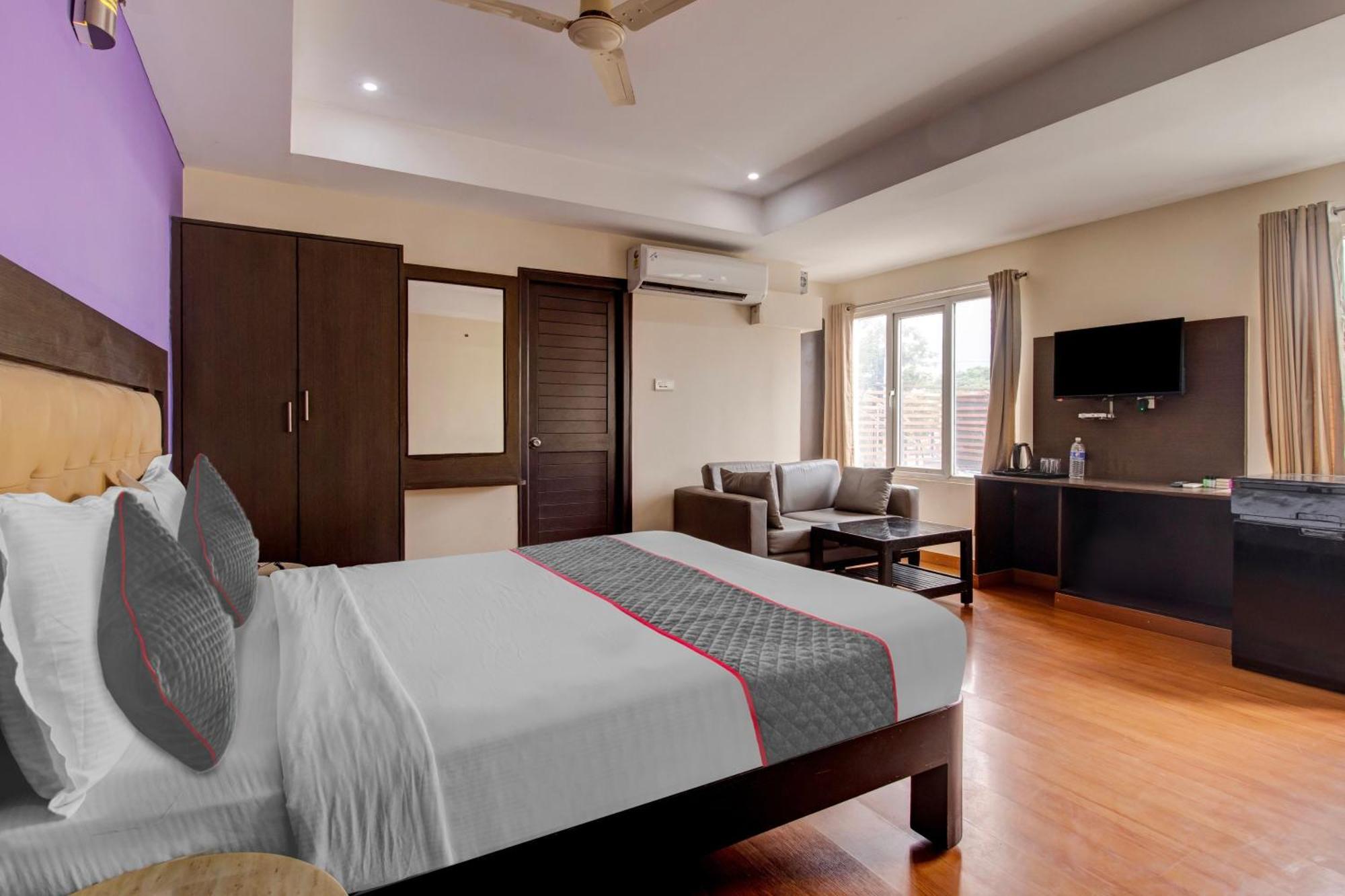 Udayee International Hotel Tirupati Eksteriør bilde