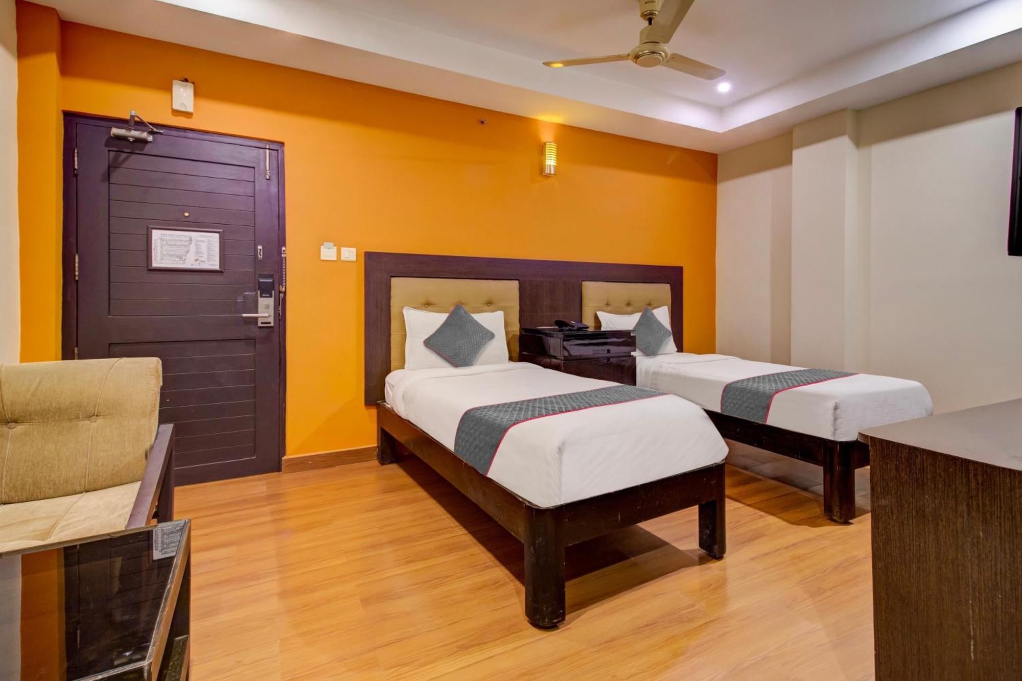 Udayee International Hotel Tirupati Eksteriør bilde
