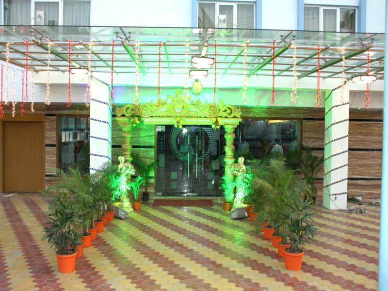 Udayee International Hotel Tirupati Eksteriør bilde